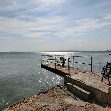 Panoramic Sea View Crown, Pools And Beach, Апартамент *