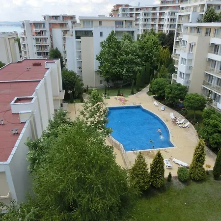 Апартамент Panoramic Sea View Crown, Pools And Beach, *