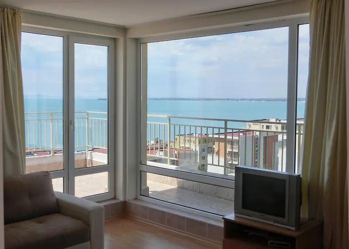 Panoramic Sea View Crown, Pools And Beach, Appartamento